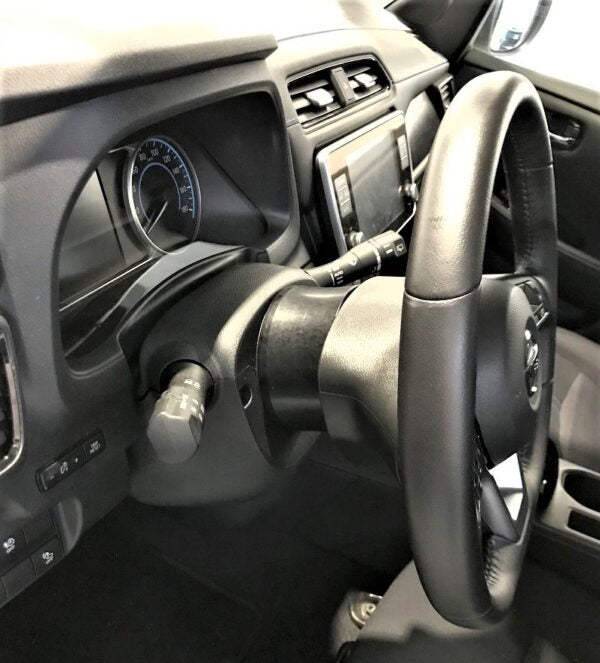 Carica immagine in Galleria Viewer, Distanziale Volante SpacerShop per Nissan Leaf
