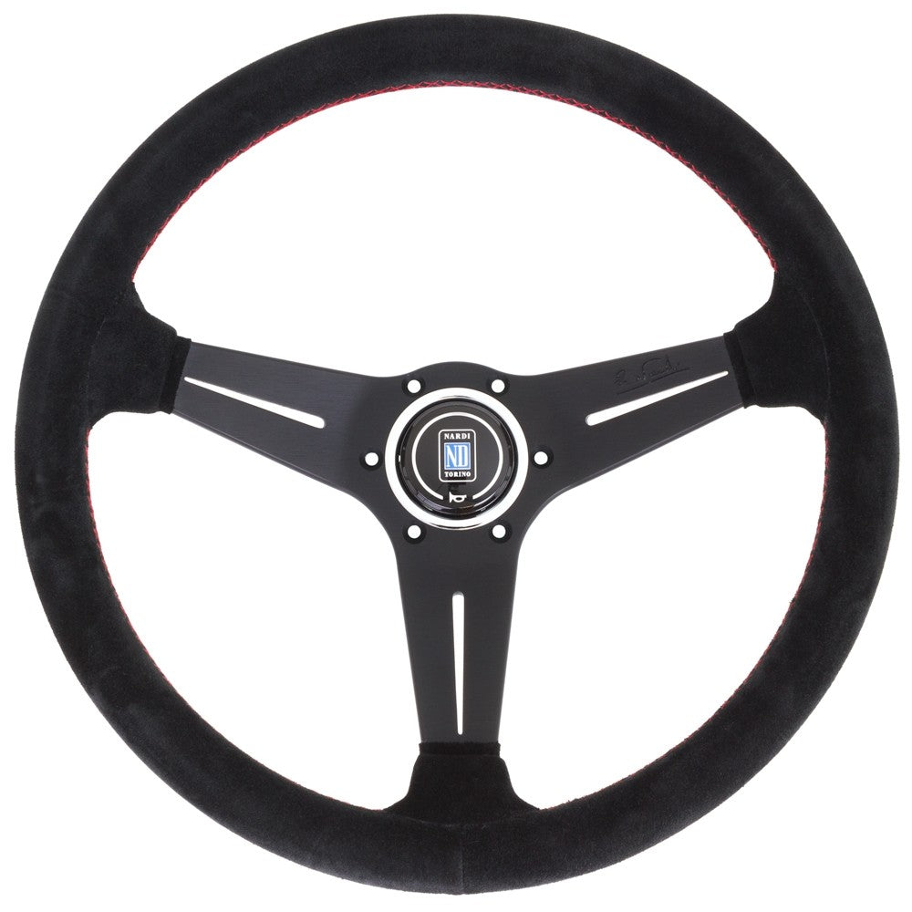 Volante Nardi Deep Corn Ø35, Scamosciato Nero, Razze Nere, Cuciture Rosse, a Calice 75 mm