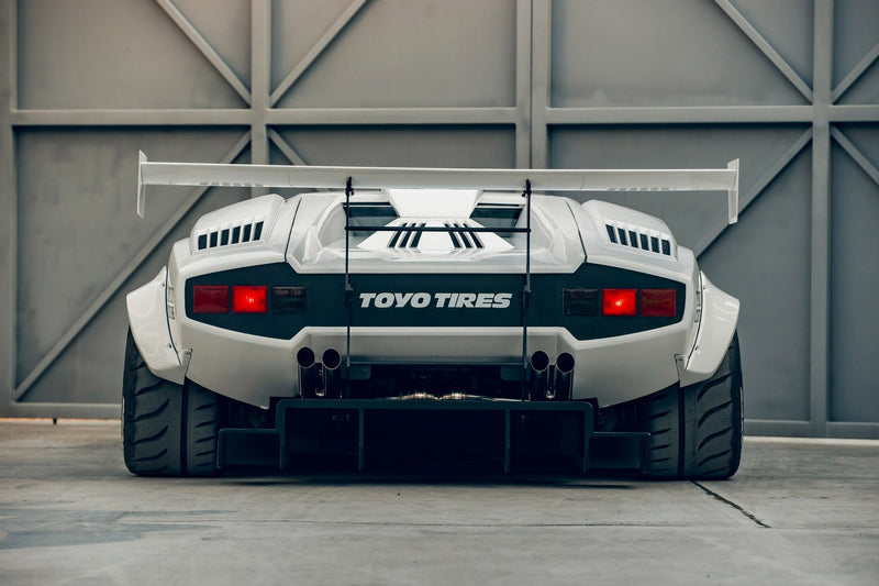 Carica immagine in Galleria Viewer, Kit Carrozzeria Liberty Walk LB Works per Lamborghini Countach
