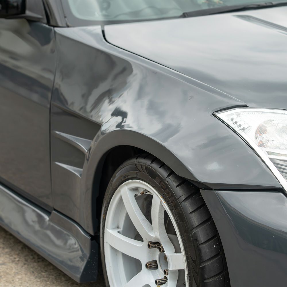 Parafanghi Anteriori Origin Labo +30mm per Nissan 350Z