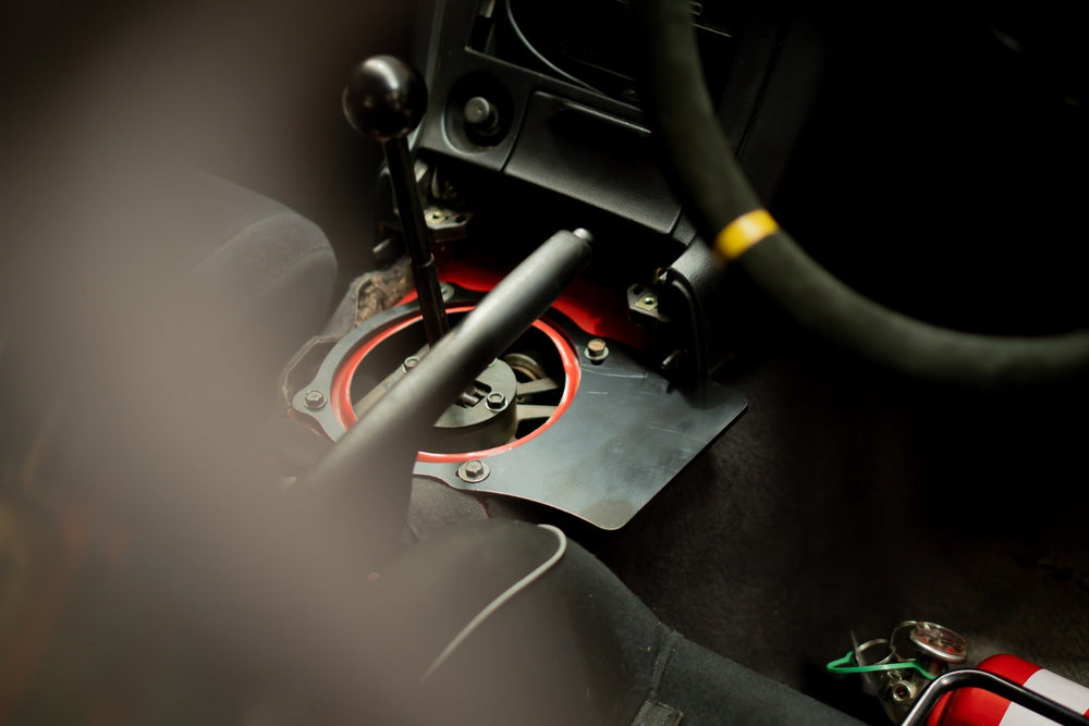 Piastra di Fissaggio Freno a Mano Idraulico GKTech per Nissan S Chassis