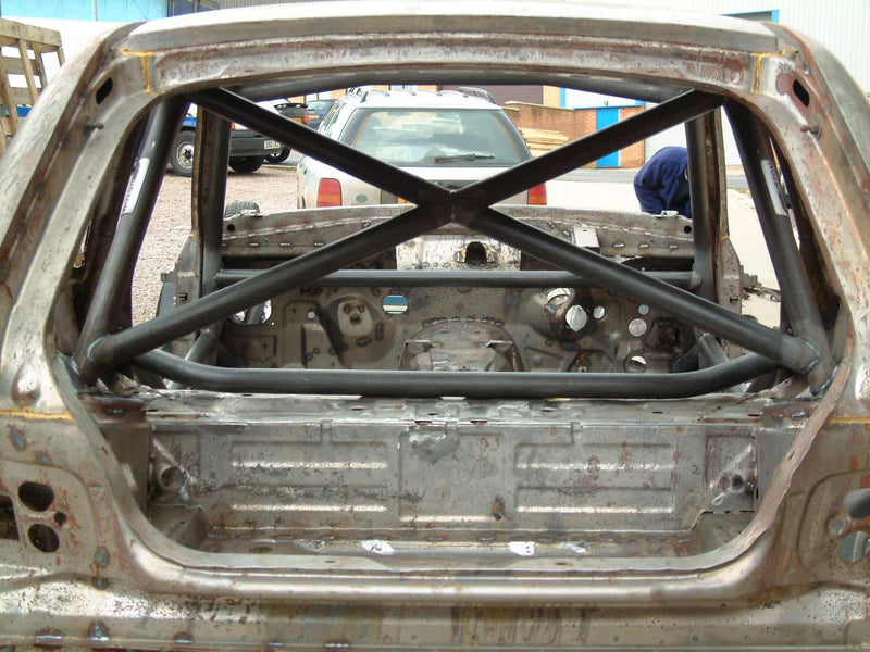 Carica immagine in Galleria Viewer, Roll Bar Multipunto Custom Cages da Saldare per BMW Z3 Coupé - FIA
