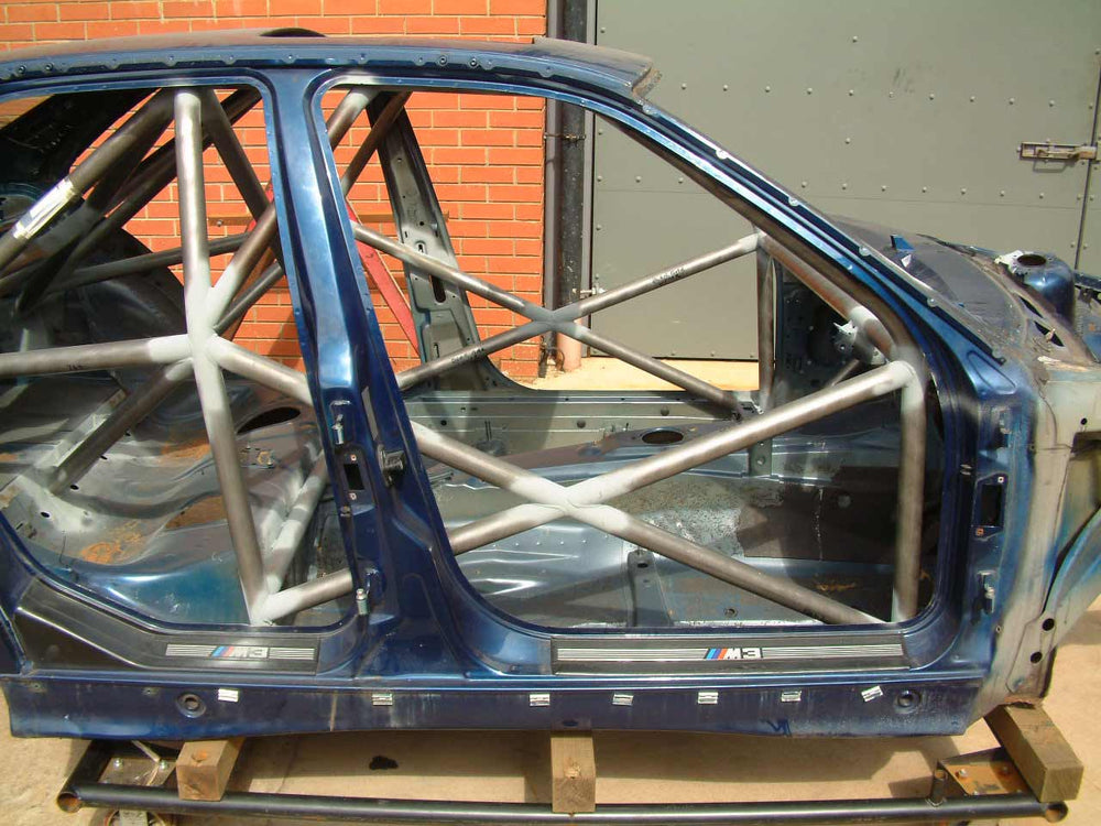 Roll Bar Multipunto Custom Cages da Saldare per BMW E36 Berlina, incl. M3 - FIA