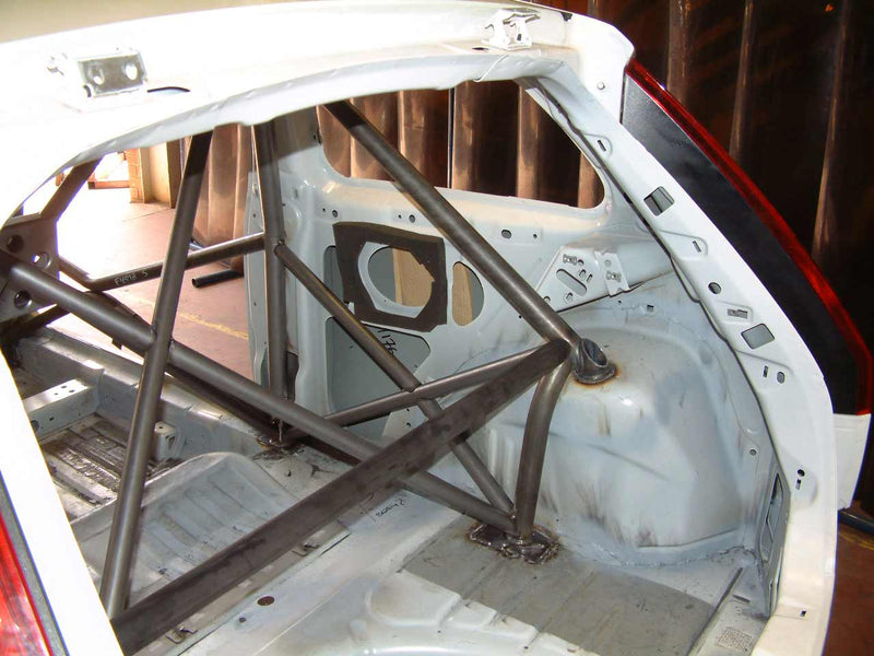 Carica immagine in Galleria Viewer, Roll Bar Multipunto Custom Cages da Saldare per Ford Fiesta MK5 - FIA
