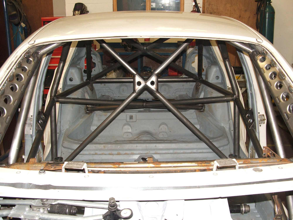 Roll Bar Multipunto Custom Cages da Saldare per BMW Serie 1 E81 & E87 - FIA