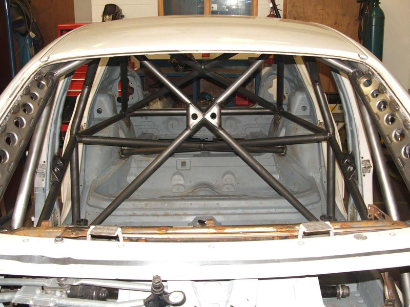 Carica immagine in Galleria Viewer, Roll Bar Multipunto Custom Cages da Saldare per BMW Serie 1 E81 &amp; E87 - FIA
