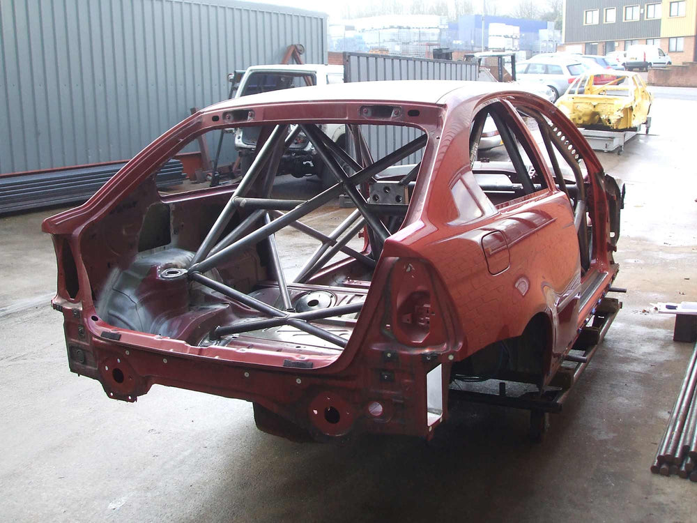 Roll Bar Multipunto Custom Cages da Saldare per BMW E46 Compact - FIA