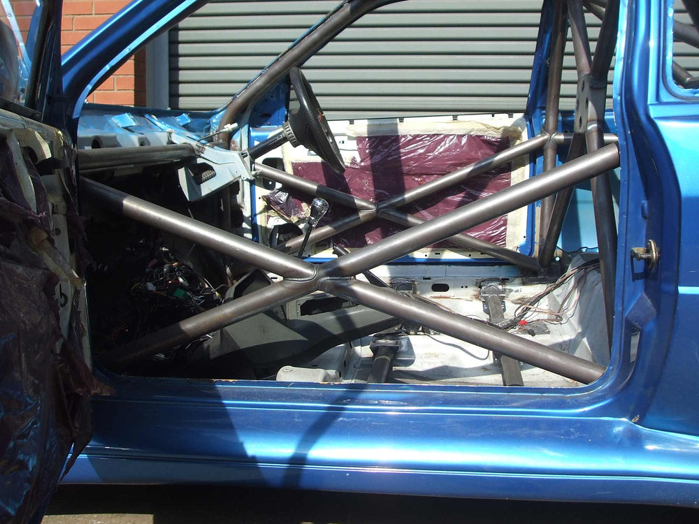 Roll Bar Multipunto Custom Cages da Saldare per Ford Fiesta MK4 - FIA