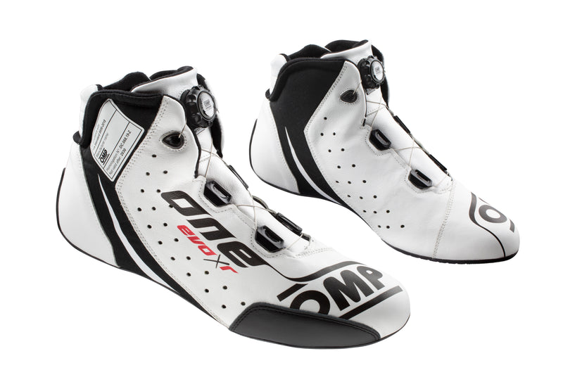Carica immagine in Galleria Viewer, Scarpe OMP ONE EVO R - Bianco (FIA)
