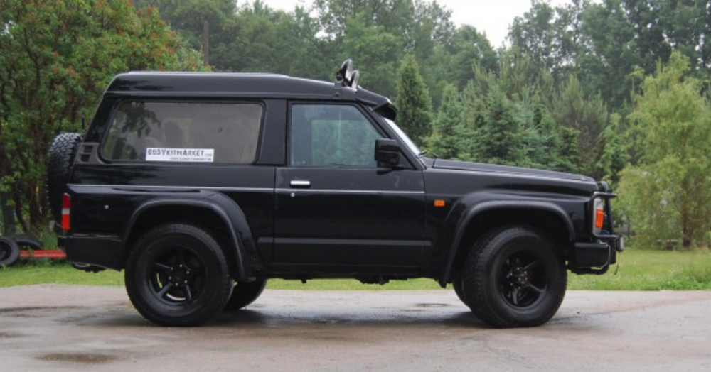 Parasole in Vetroresina per Nissan Patrol GR I Y60
