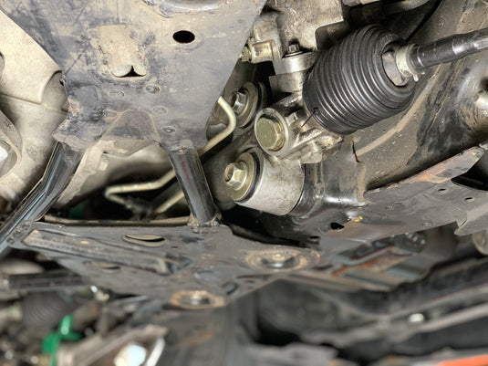 Silent Block Rigidi Cremagliera dello Sterzo GKTech per Nissan 350Z e Infiniti G35
