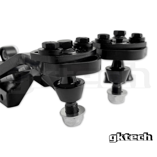 Tiranti Campanatura Superiore Posteriore GKTech per Nissan 350Z e Infiniti G35