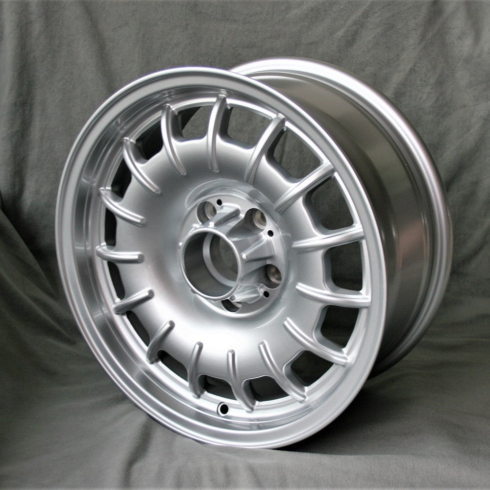 Jante MAXILITE Barock 7x15 5x112 ET23 AL66,6mm