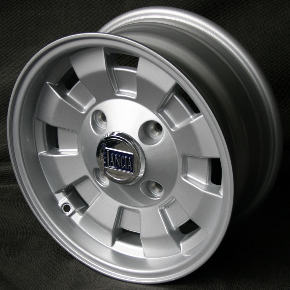Jante MAXILITE CD28 6x14 4x130 ET22,5 AL84,1mm