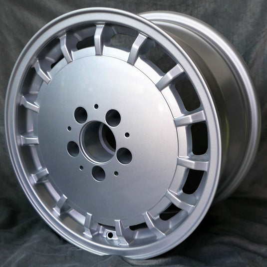 Jante MAXILITE Gulli 8x17 5x112 ET11 AL66,6mm