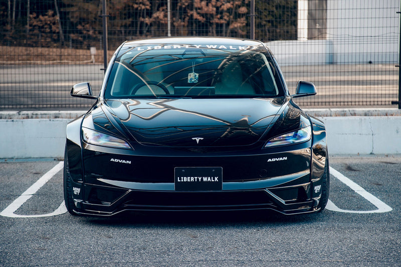 Carica immagine in Galleria Viewer, Kit Carrozzeria Liberty Walk E Works per Tesla Model 3
