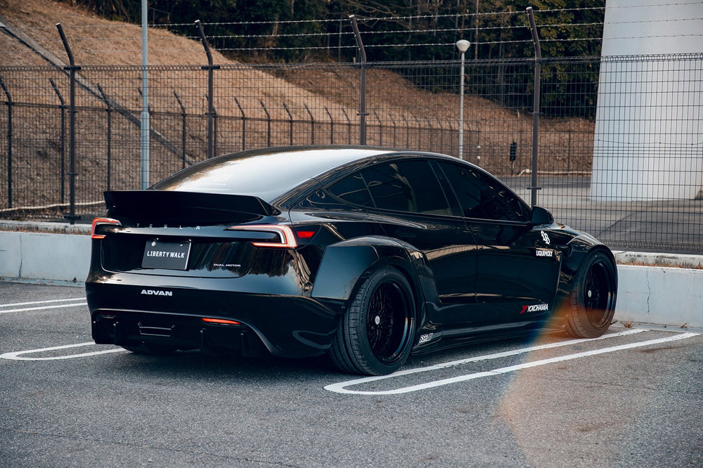 Kit Carrozzeria Liberty Walk E Works per Tesla Model 3
