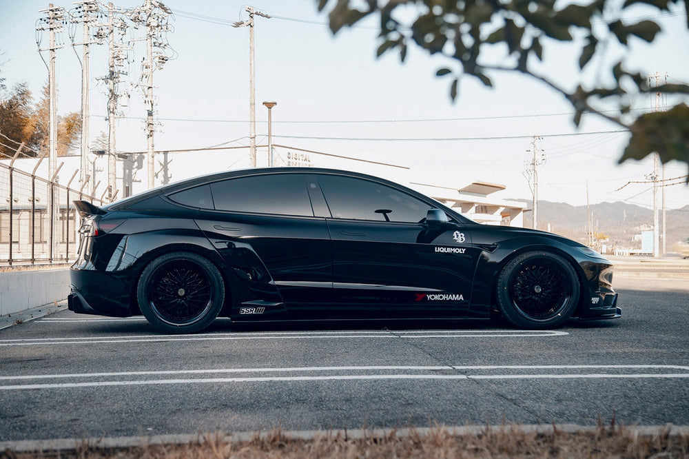Kit Carrozzeria Liberty Walk E Works per Tesla Model 3