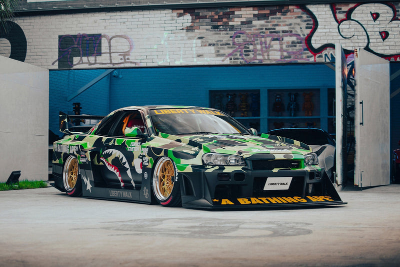 Carica immagine in Galleria Viewer, Kit Carrozzeria Liberty Walk LB Super Silhouette per Nissan Skyline R34
