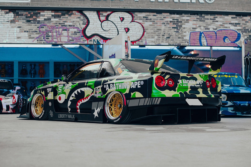 Carica immagine in Galleria Viewer, Kit Carrozzeria Liberty Walk LB Super Silhouette per Nissan Skyline R34
