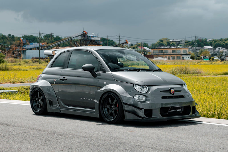Carica immagine in Galleria Viewer, Kit Carrozzeria Liberty Walk LB Works x Abas Works per Abarth 595
