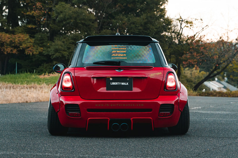 Carica immagine in Galleria Viewer, Kit Carrozzeria Liberty Walk LB Nation Works per Mini R56
