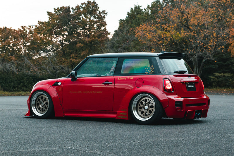 Carica immagine in Galleria Viewer, Kit Carrozzeria Liberty Walk LB Nation Works per Mini R56
