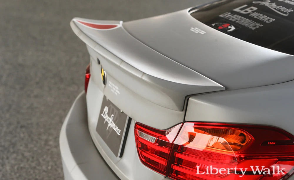 Kit Carrozzeria Liberty Walk LB Works per BMW Serie 4 F32
