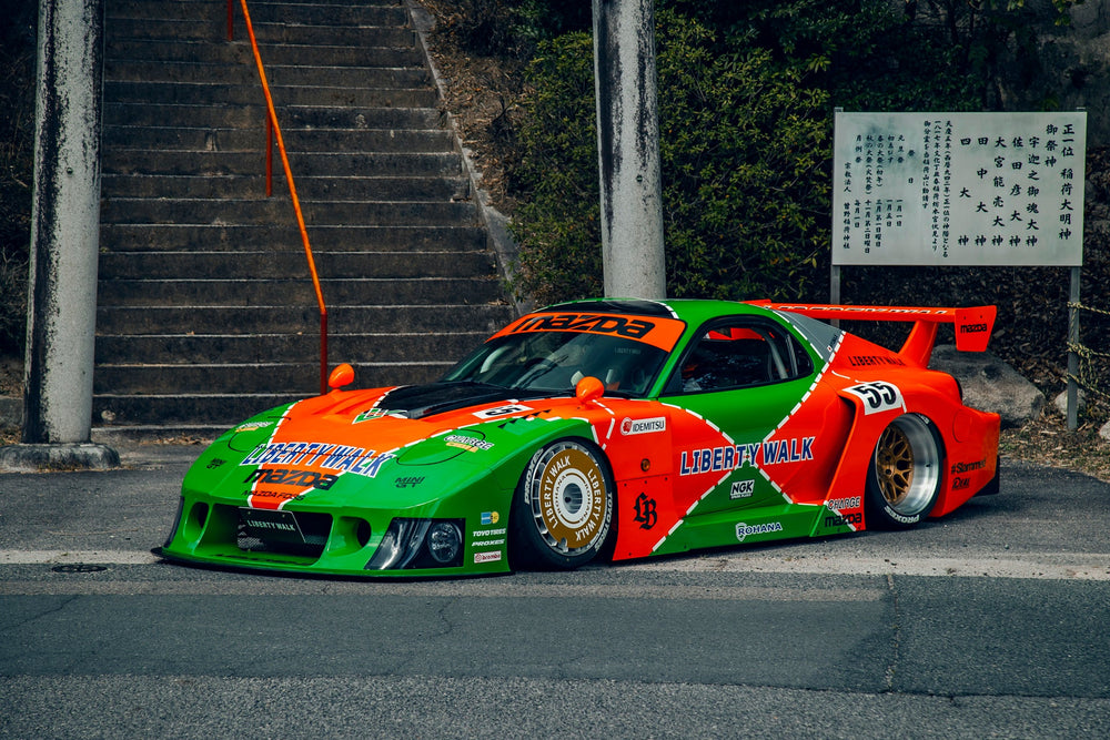 Kit Carrozzeria Liberty Walk LB Super Silhouette per Mazda RX-7