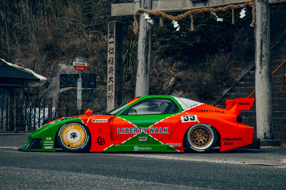 Kit Carrozzeria Liberty Walk LB Super Silhouette per Mazda RX-7