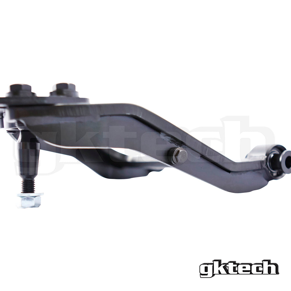 Tiranti Campanatura Superiore Posteriore GKTech per Toyota JZX100 (Chaser, Cresta, Mark II)
