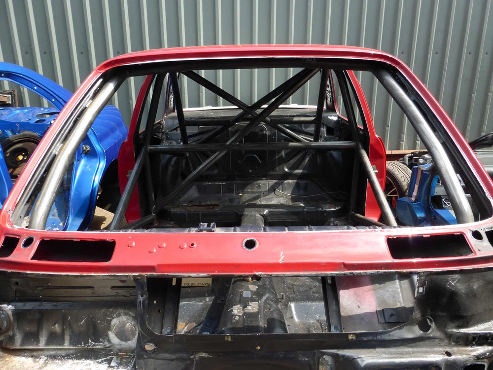 Roll Bar Multipunto Custom Cages da Saldare per BMW E30, incl. M3 - FIA (T45)