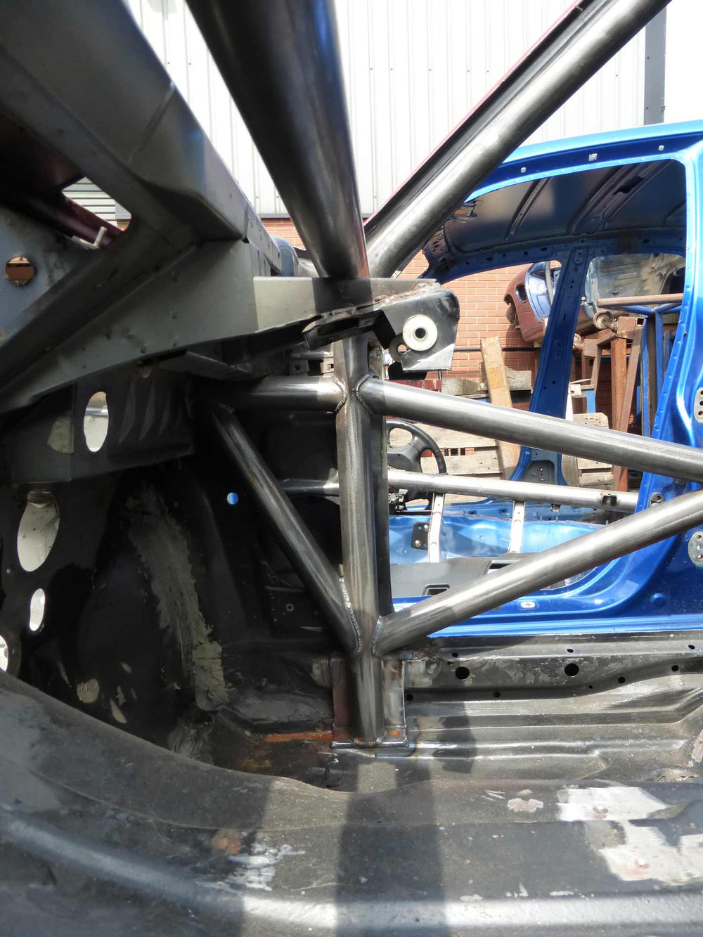 Roll Bar Multipunto Custom Cages da Saldare per BMW E30, incl. M3 - FIA (T45)