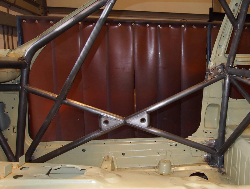 Carica immagine in Galleria Viewer, Roll Bar Multipunto Custom Cages da Saldare per BMW E36 Compact - FIA
