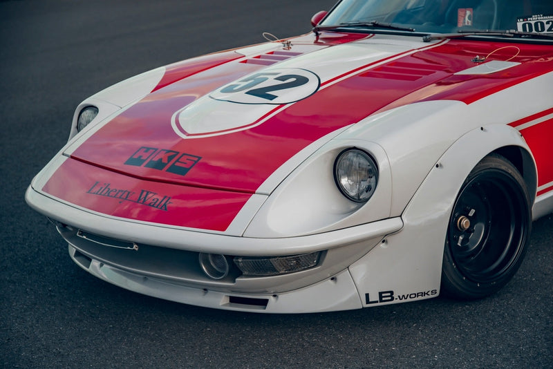 Carica immagine in Galleria Viewer, Kit Carrozzeria Liberty Walk LB Works per Datsun 240Z
