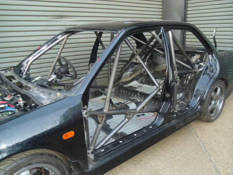 Carica immagine in Galleria Viewer, Roll Bar Multipunto Custom Cages da Saldare per Mitsubishi Lancer Evo 3 (III) - FIA
