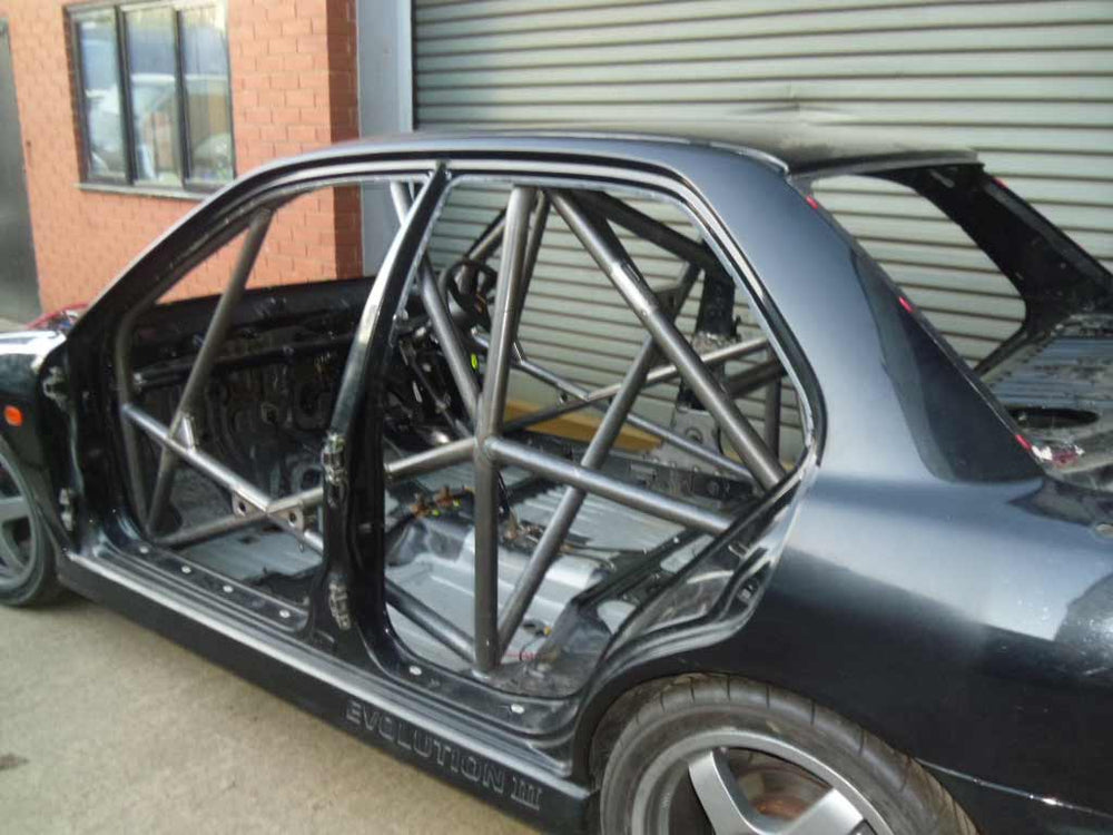 Roll Bar Multipunto Custom Cages da Saldare per Mitsubishi Lancer Evo 3 (III) - FIA