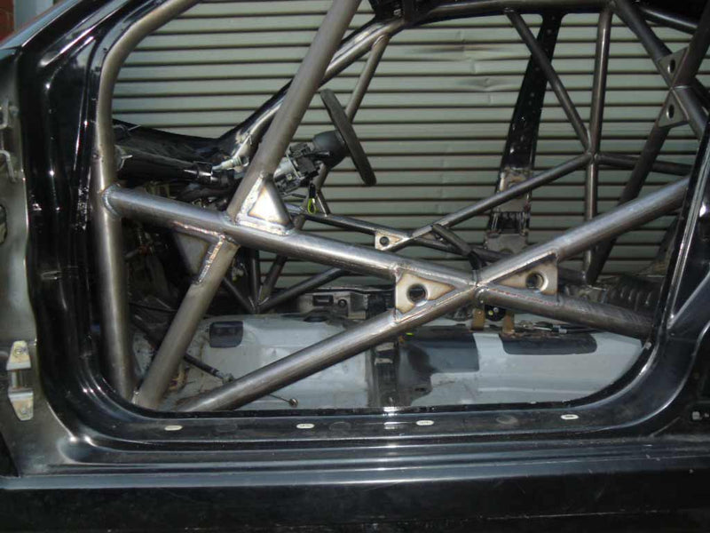 Carica immagine in Galleria Viewer, Roll Bar Multipunto Custom Cages da Saldare per Mitsubishi Lancer Evo 3 (III) - FIA
