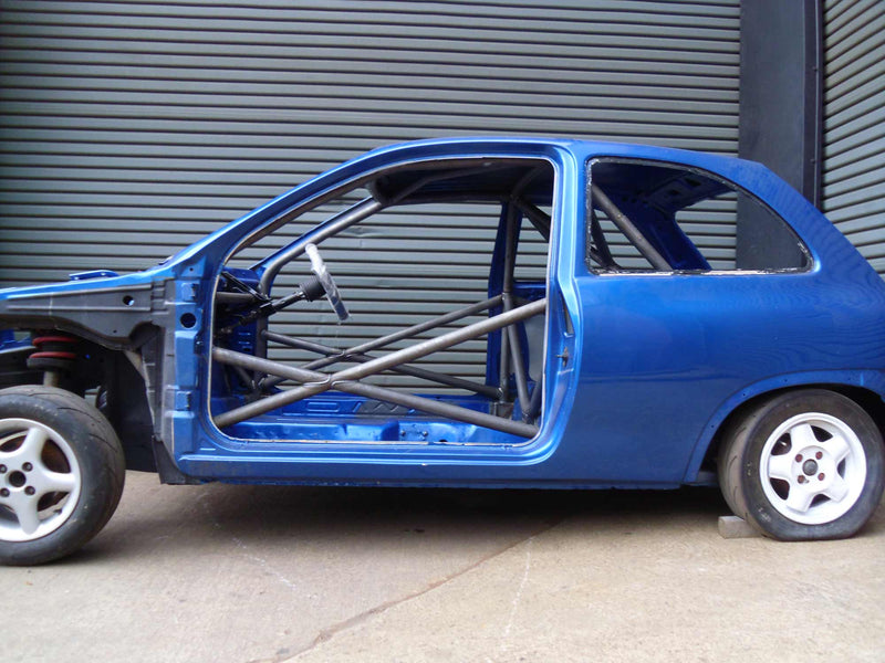 Carica immagine in Galleria Viewer, Roll Bar Multipunto Custom Cages da Saldare per Opel Corsa B - FIA

