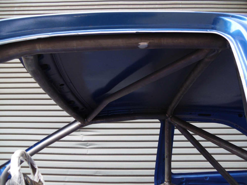 Carica immagine in Galleria Viewer, Roll Bar Multipunto Custom Cages da Saldare per Opel Corsa B - FIA
