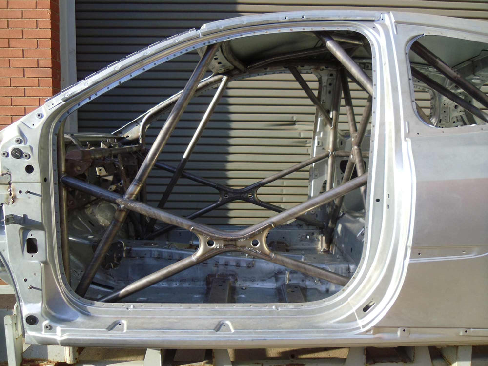 Roll Bar Multipunto Custom Cages da Saldare per Renault Clio 3 - FIA