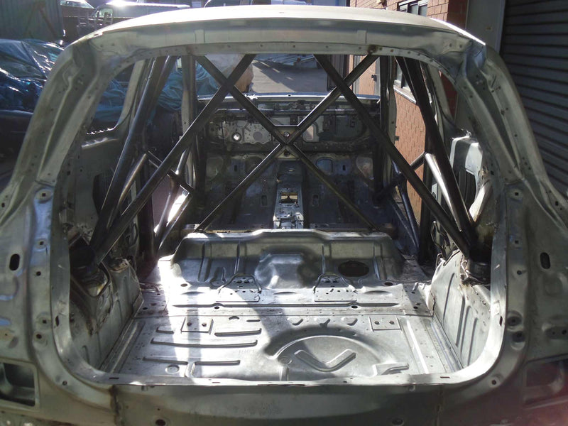 Carica immagine in Galleria Viewer, Roll Bar Multipunto Custom Cages da Saldare per Renault Clio 3 - FIA
