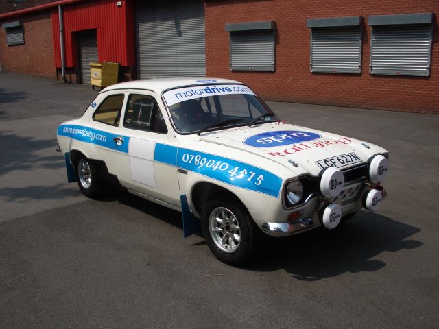 Carica immagine in Galleria Viewer, Vetri in Policarbonato per Ford Escort MK1
