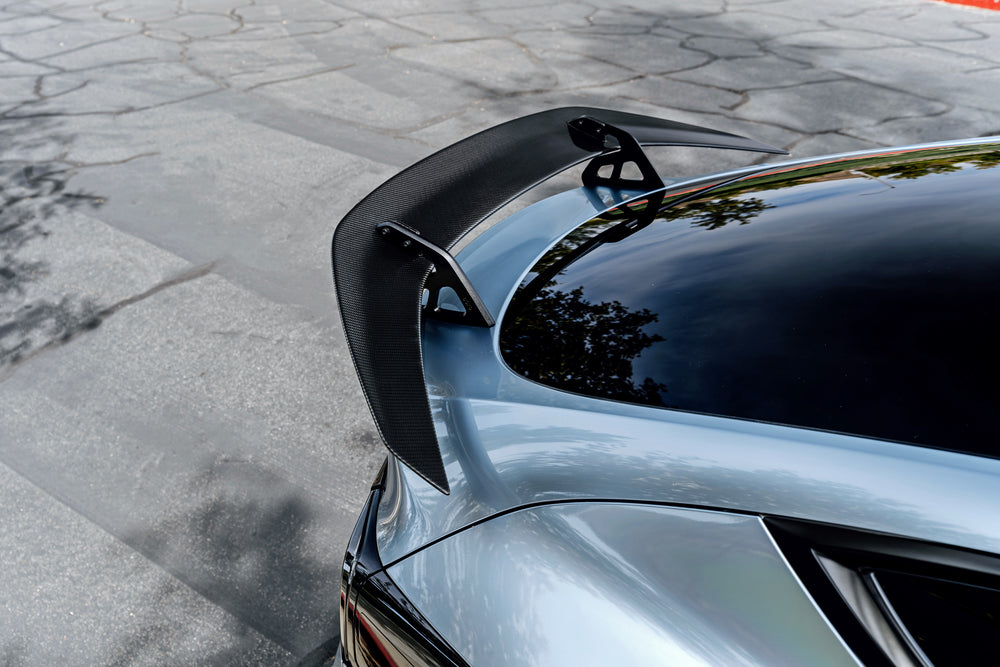 Alettone Adro AT-S "Swan Neck" in Carbonio per Tesla Model Y