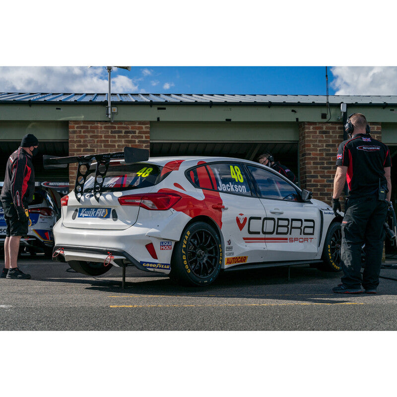 Carica immagine in Galleria Viewer, Linea di Scarico Completa "Venom Box Delete" Cobra per Ford Focus ST MK4 Station Wagon (2019+)
