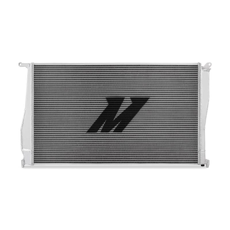 Radiatore Acqua in Alluminio Mishimoto per BMW 335i & 135i Cambio Automatico (2006-2013)
